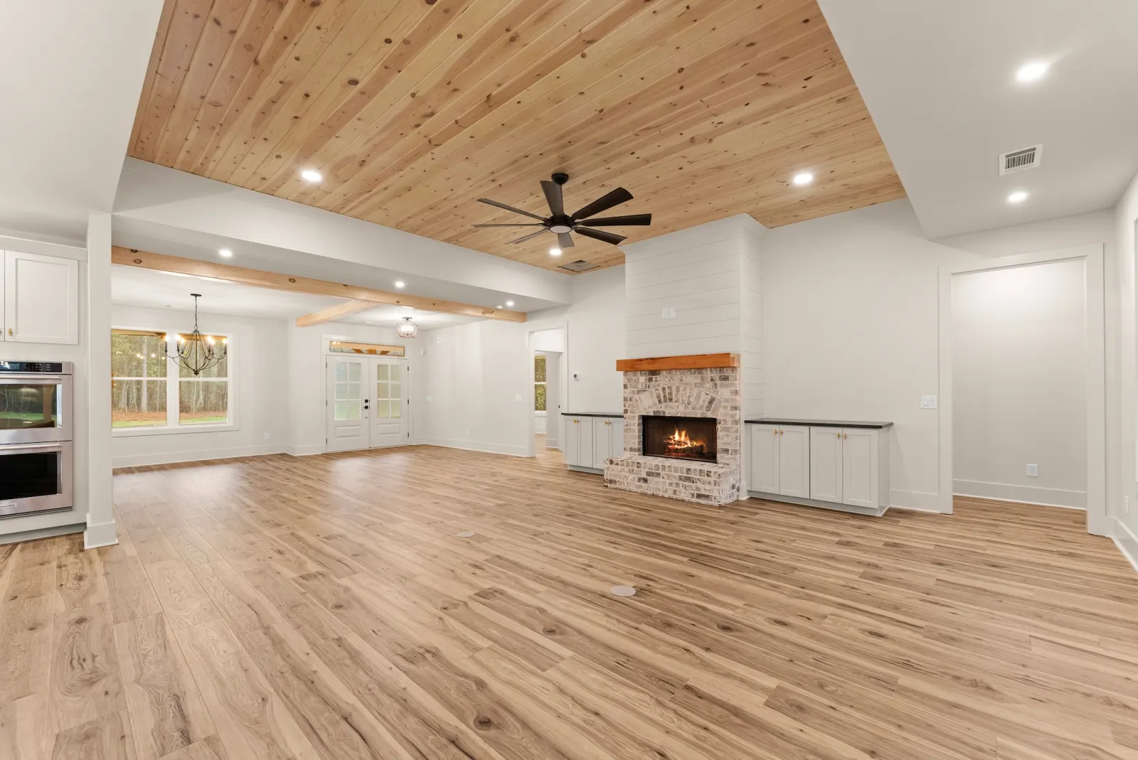 Harmony, Commerce image 6