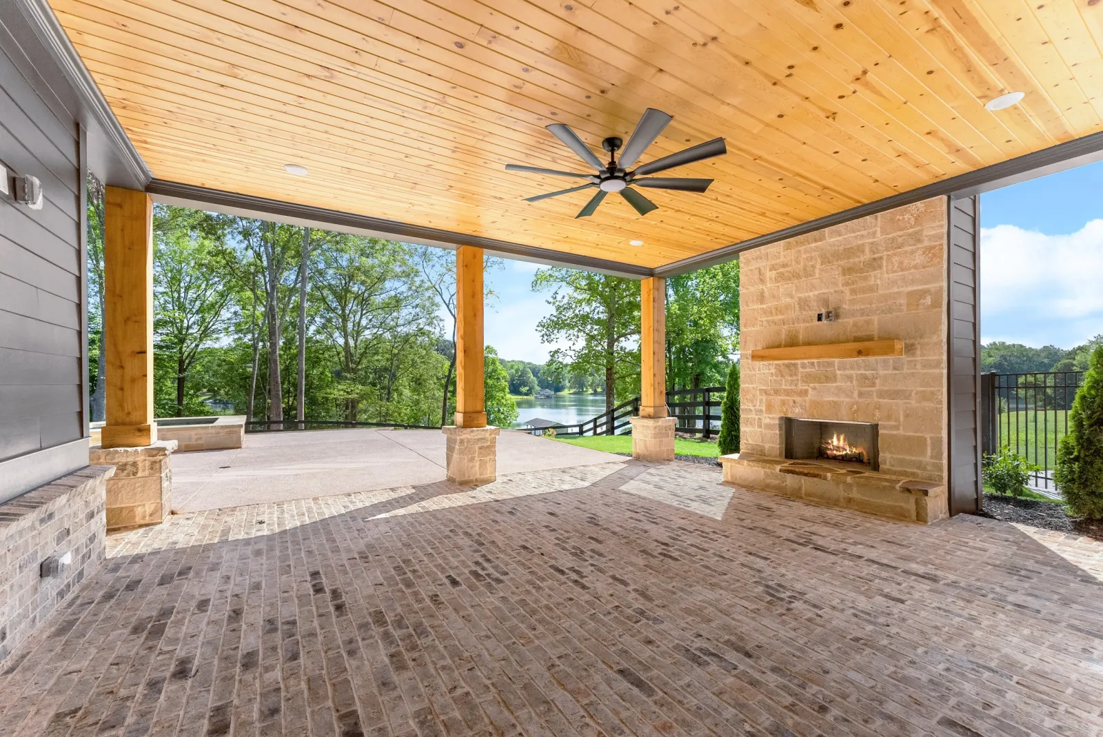 Shoreline, Jefferson image 9